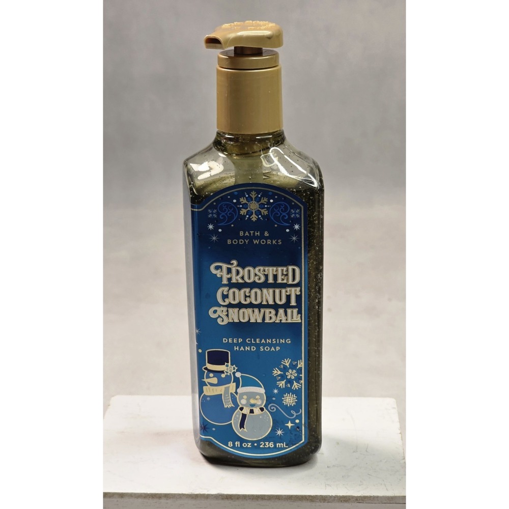 Bath & Body Works Frosted Coconut Snowball Deep Cleansing Soap 8 oz beauty